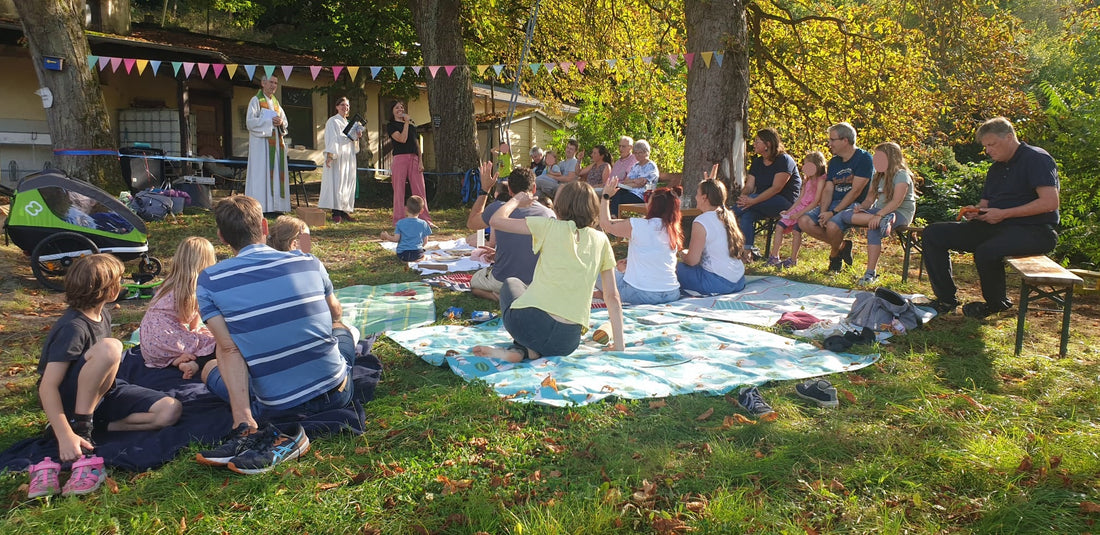 Familiengottesdienst mit Picknick und Kaffeestand